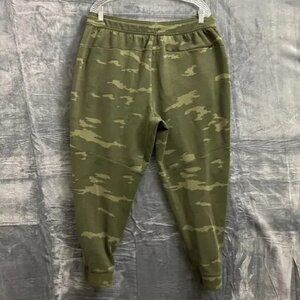Legends Apparel Camo Joggers (XL)